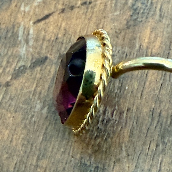 Vintage Carla 1/20 14K Gold-Filled Clip-On Earrings Purple Glass Stone - Picture 4 of 7